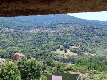 Vistas de la Sierra de Gredos desde el castillo de Mombeltr&aacute;n