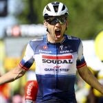 Kasper Asgreen celebra su triunfo de etapa