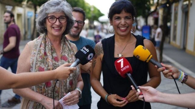 Teresa Rodríguez y Pilar González