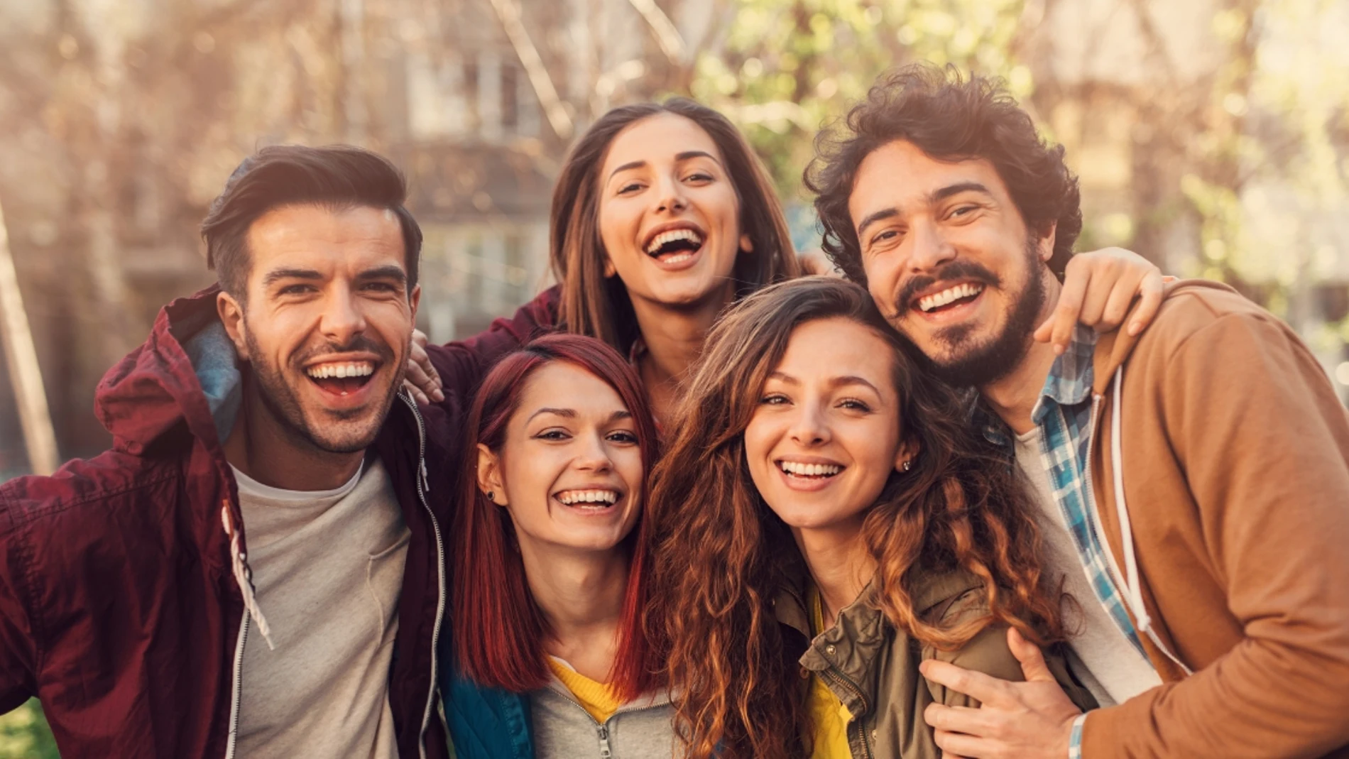 Celebra el Día del Amigo con 20 frases emotivas y divertidas