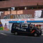 El fenómeno de los «okupas» es uno de los que más preocupa en España, al punto de que algunos partidos llevan medidas para abordarlo en su programa