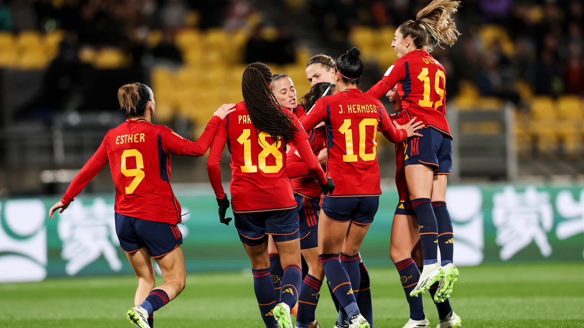 Wellington (New Zealand), 21/07/2023.- Team Spain celebrate the second goal during the FIFA Women's World Cup group C soccer match between Spain and Costa Rica at Wellington Regional Stadium in Wellington, New Zealand, 21 July 2023. (Mundial de Fútbol, Nueva Zelanda, España) EFE/EPA/RITCHIE B. TONGO