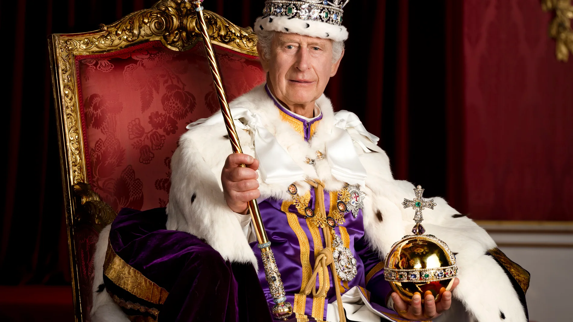 Carlos III coronado