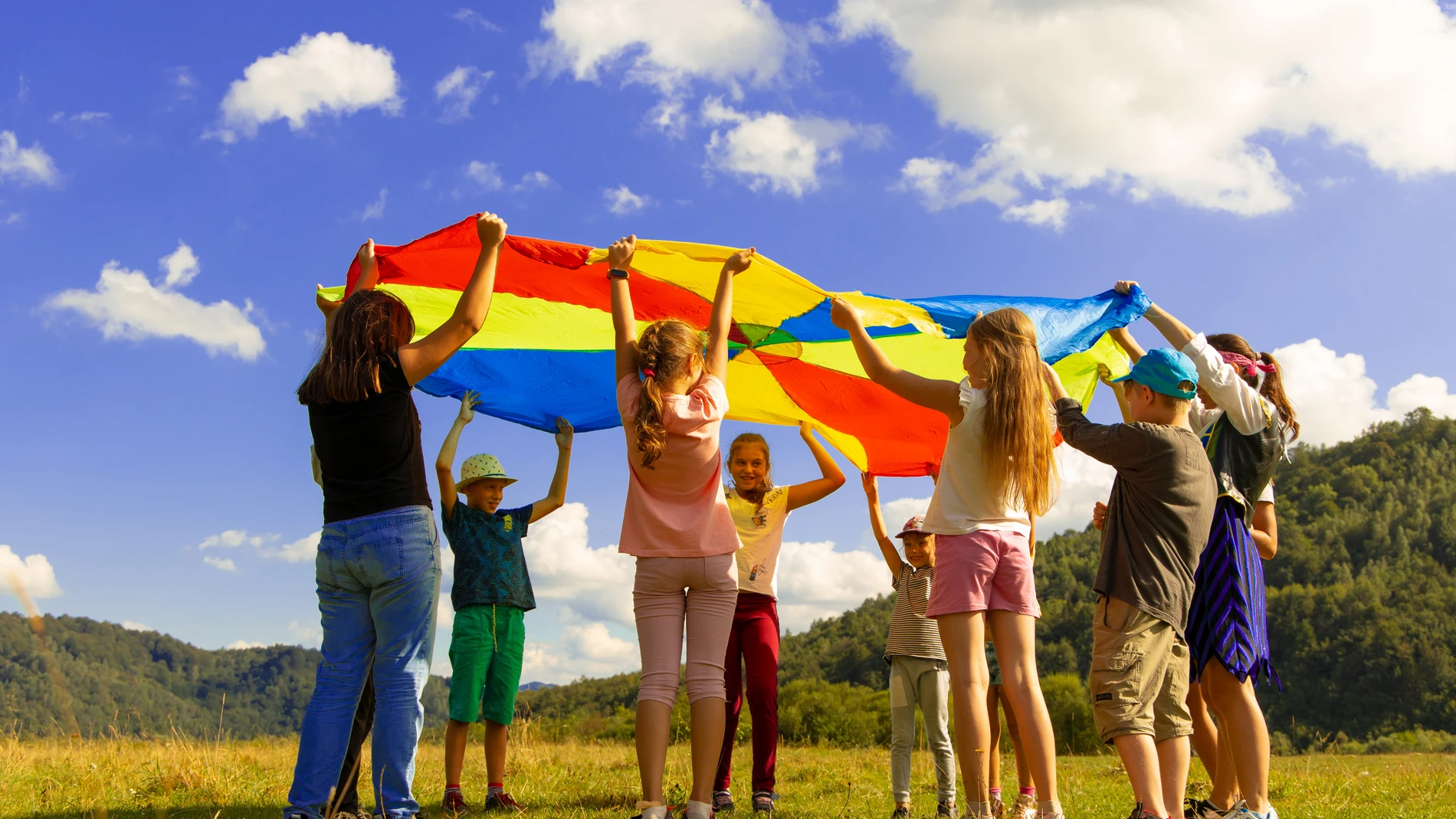 En la Sierra de Madrid, en plena naturaleza, hay muchas actividades que hacer con niños