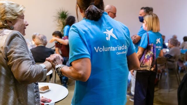 Voluntariado CaixaBank impulsa m&aacute;s de 1.500 actividades de acompa&ntilde;amiento a 11.000 personas 
