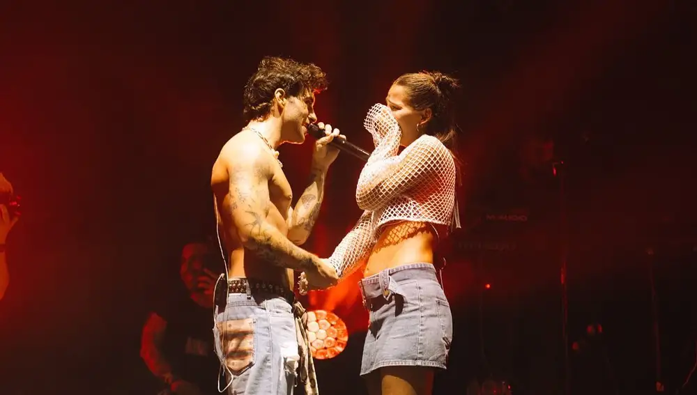 Laura Escanes y Álvaro de Luna derrochan amor.