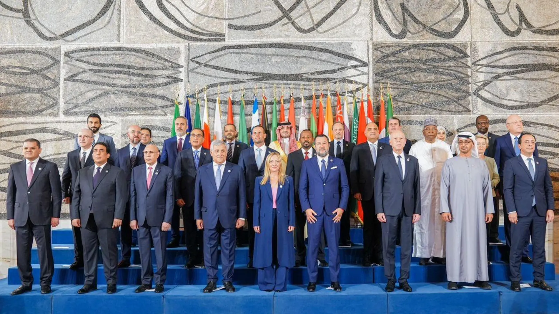 Giorgia Meloni reunió a líderes de todo el Mediterráneo este domingo en Roma