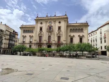 Fachada del Ayuntamiento de Jaén Fachada del Ayuntamiento de Jaén