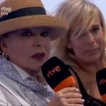 Massiel durante la presentación del Benidorm Fest: "Ha ganado el PP. Que Feijóo le hable a Sánchez y se pongan de acuerdo de una puta vez"