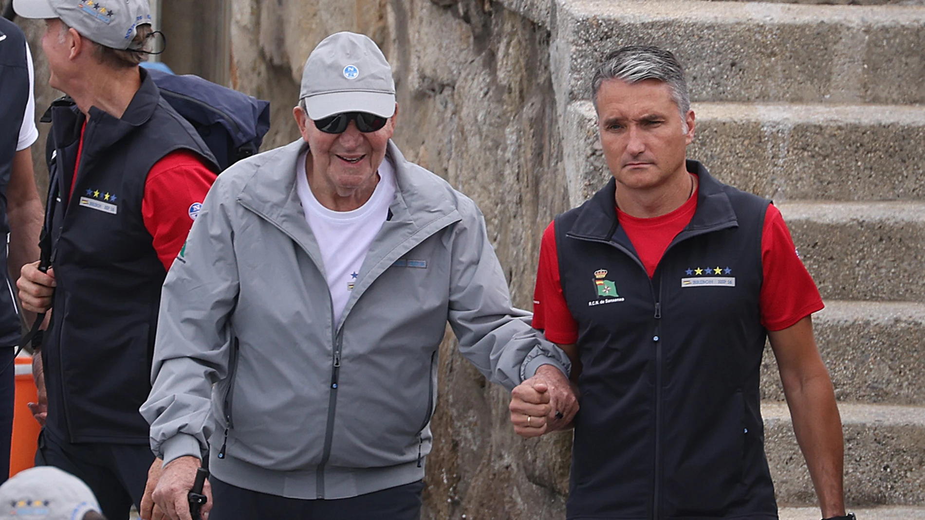 El Rey Don Juan Carlos en el Real Club Náutico de Sanxenxo