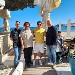 En Mamajuana, situado en la playa de Es Canar, en Ibiza, Omar Malpartida no se priva del arroz caldoso con bogavante