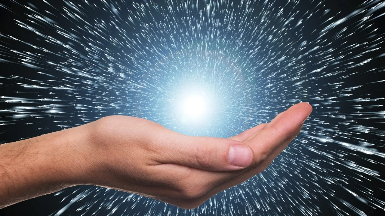 ¿Por qué se expande el universo pero no mi casa?