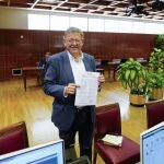 Puig recoge su acta de senador