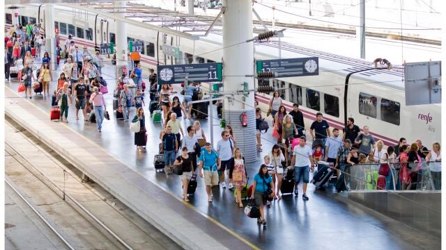 Trenes, estaciones, ferroviarios de Renfe