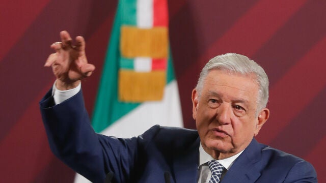 López Obrador destaca una reducción "histórica" de la pobreza en México