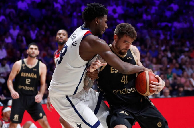 Juancho y Jaren Jackson Jr., en el reciente España-Estados Unidos