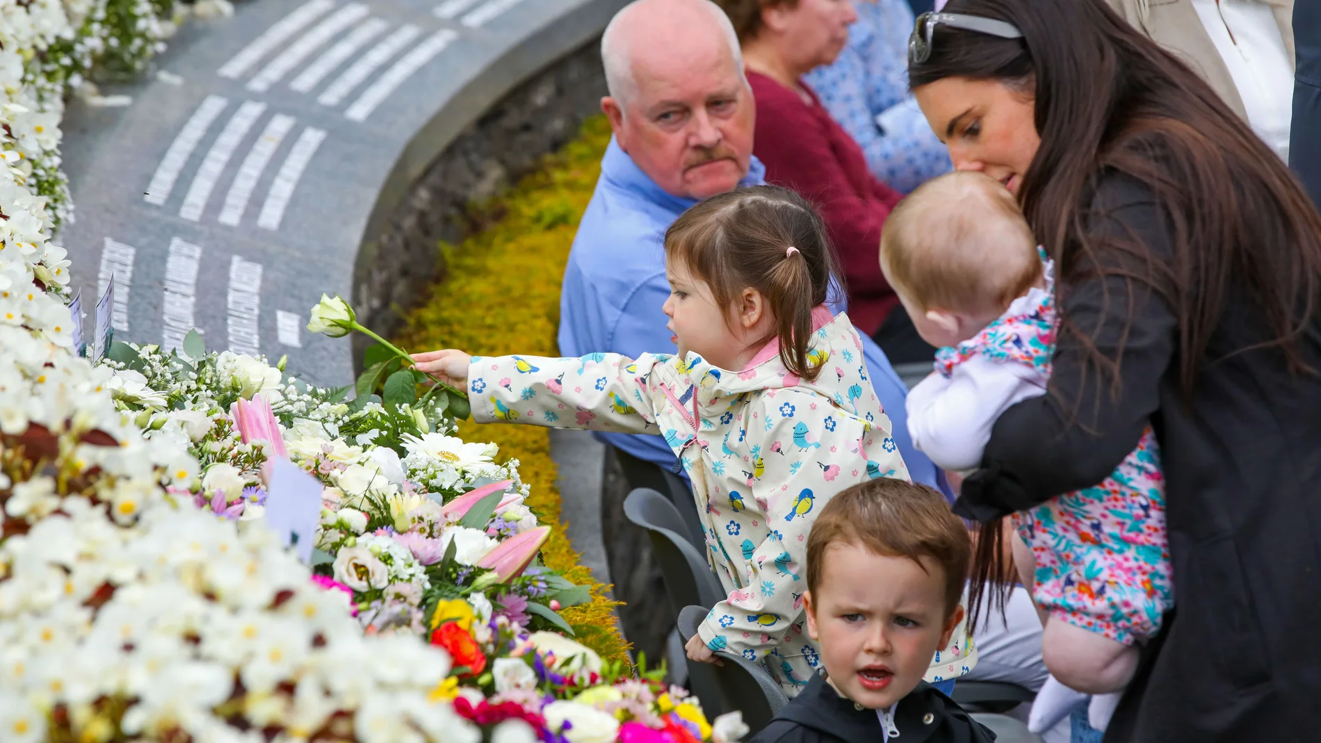 Familiares de las víctimas les rindieron homenaje el domingo