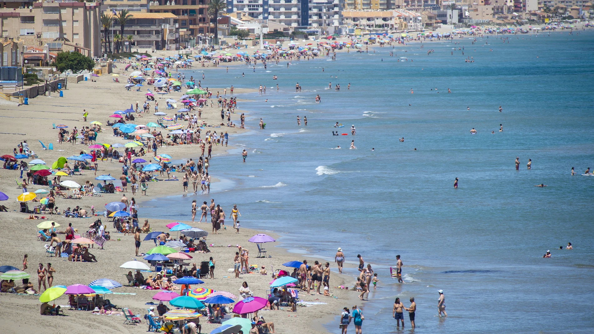MURCIA.-La bandera amarilla ondea este jueves en 5 playas de la Región de Murcia