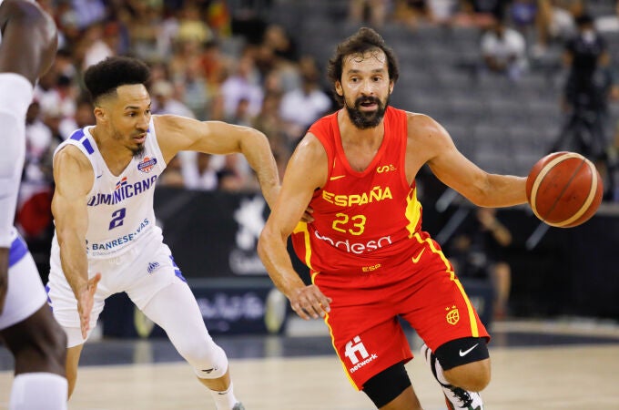 Llull ejerció de base durante algunos minutos ante la República Dominicana