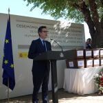 El ministro de Presidencia y Memoria Democrática, Félix Bolaños, el domingo en el entierro de los primeros exhumados del Valle de Cuelgamuros