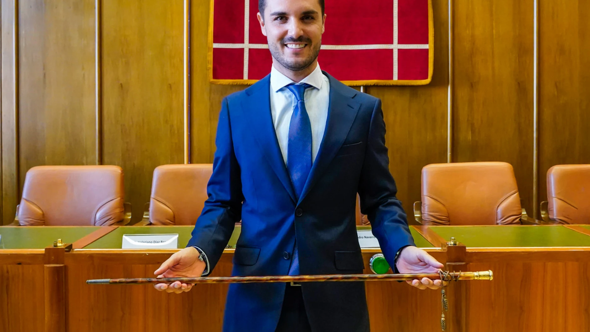 Alejandro Navarro durante su investidura como alcalde