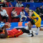 Uno de los robos de Usman Garuba ante Brasil
