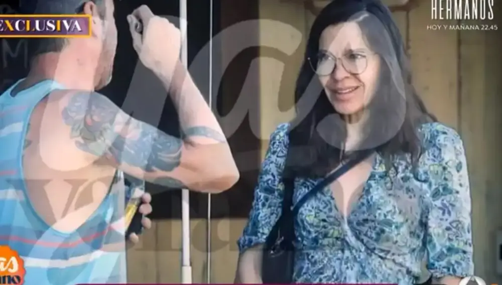 Silvia Bronchalo queda con amigos en Tailandia