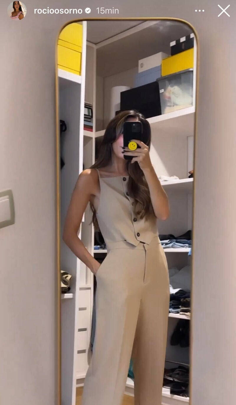 Rocío Osorno con mono de Zara.