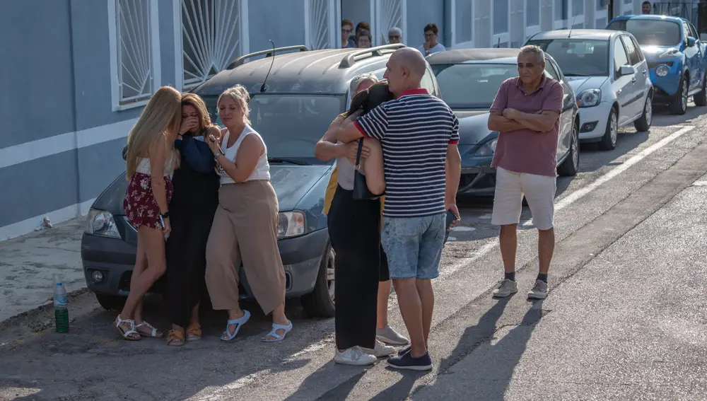 Un policía retirado se atrinchera en una vivienda de Alzira (Valencia) con rehenes en el interior