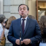 Albares traslada a Londres su "enérgica protesta" por tres "graves incidentes" en aguas españolas próximas a Gibraltar