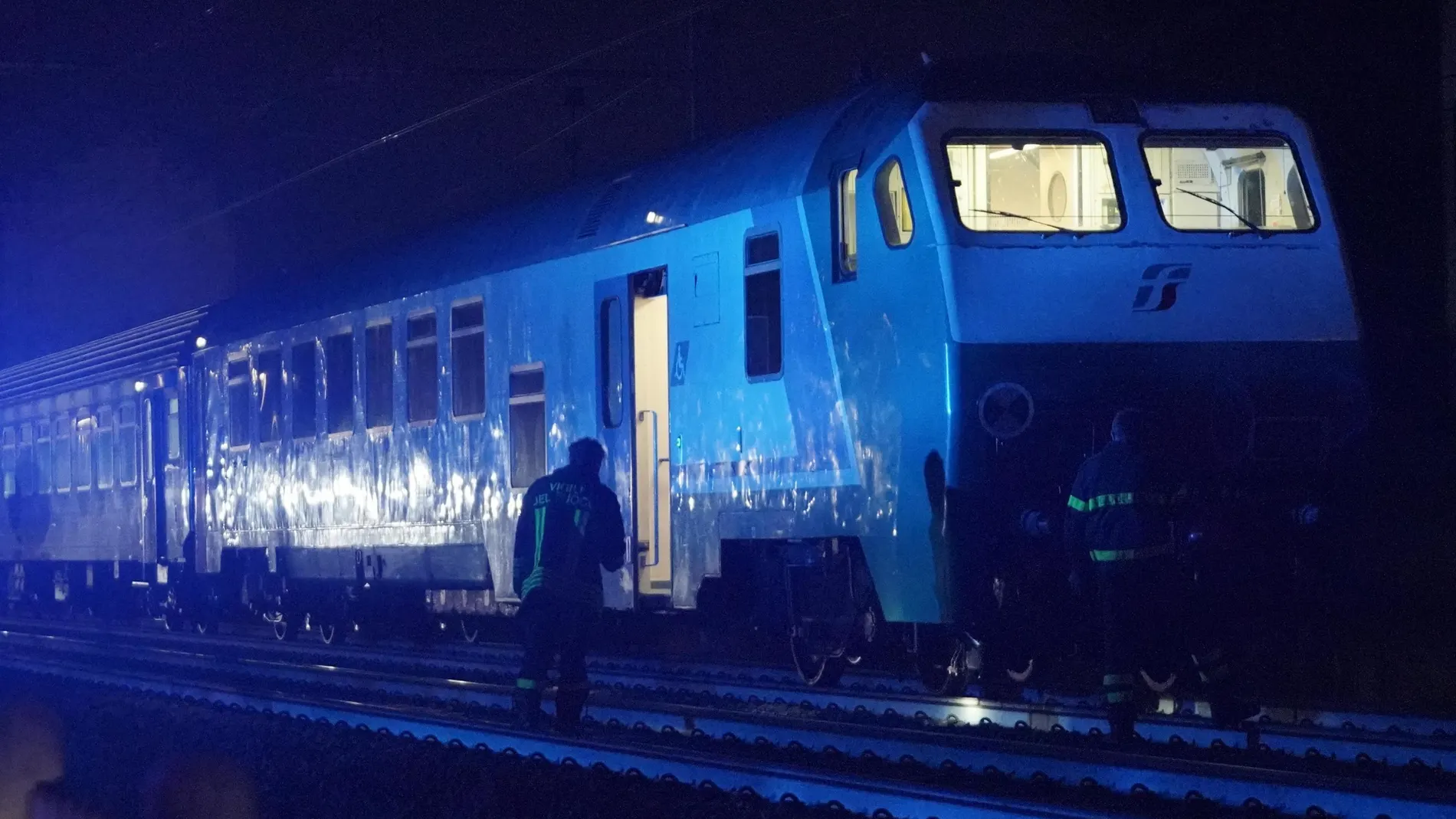 Italia.- Cinco muertos y dos heridos al ser arrollados por un tren cerca de Turín, en el norte de Italia