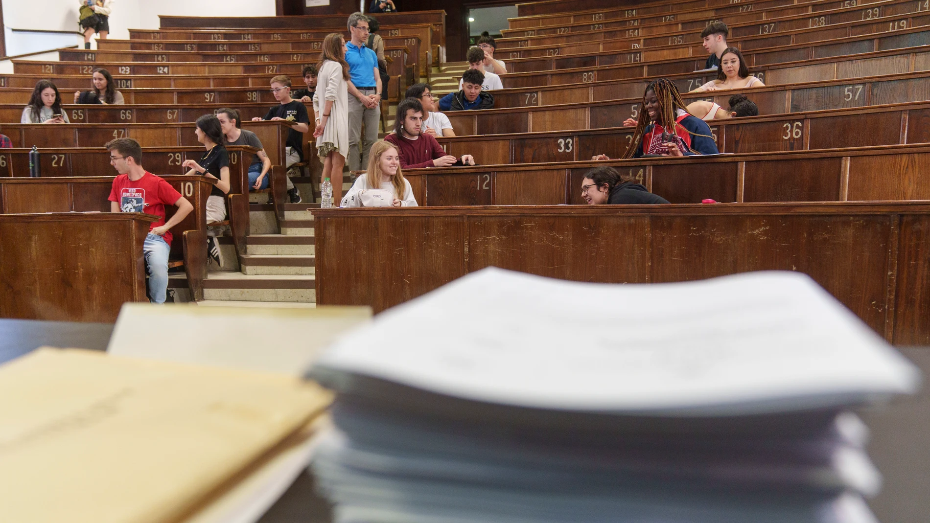 Examen EvAU en la acultad de Farmacia.