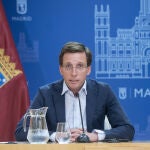 VÍDEO: Almeida censura el comportamiento "deplorable" de Rubiales y carga contra la "sobreactuación de la izquierda"