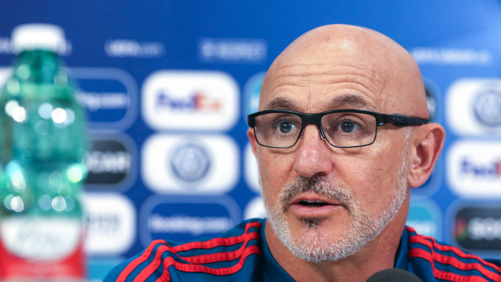 FILED - 29 June 2019, France, Udine: Luis de la Fuente, former coach of Spain's U-21 national team, speaks at a press conference. Photo: Cezaro De Luca/dpa (Foto de ARCHIVO) 29/06/2019 ONLY FOR USE IN SPAIN