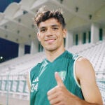 Gabri Veiga, sonriente en sus primeros días en Arabia