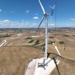 Montaje de palas en el parque eólico Buniel burgalés de Iberdrola