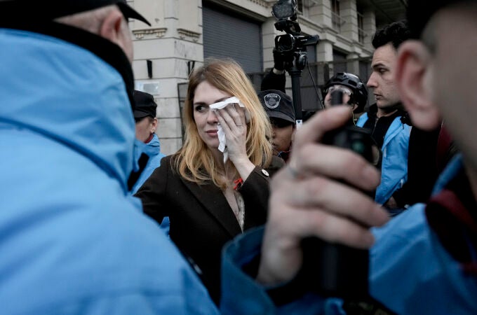 Rocían con gasolina a Lilia Lemoine, candidata de Milei en Argentina, durante unos altercados