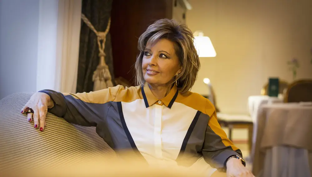 MARIA TERESA CAMPOS