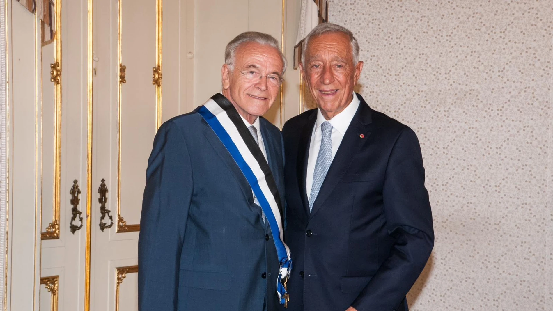 Isidro Fainé, Presidente de la Fundación Bancaria ”la Caixa, ha recibido hoy, por parte del Presidente de la Republica Portuguesa, Marcelo Rebelo de Sousa, la Gran Cruz de la Orden del Infante Don Henrique.