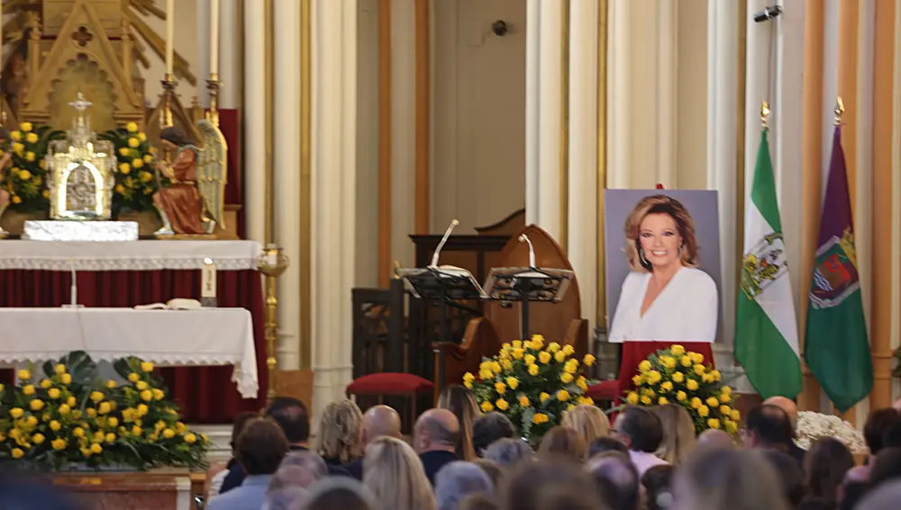 Altar por María Teresa Campos