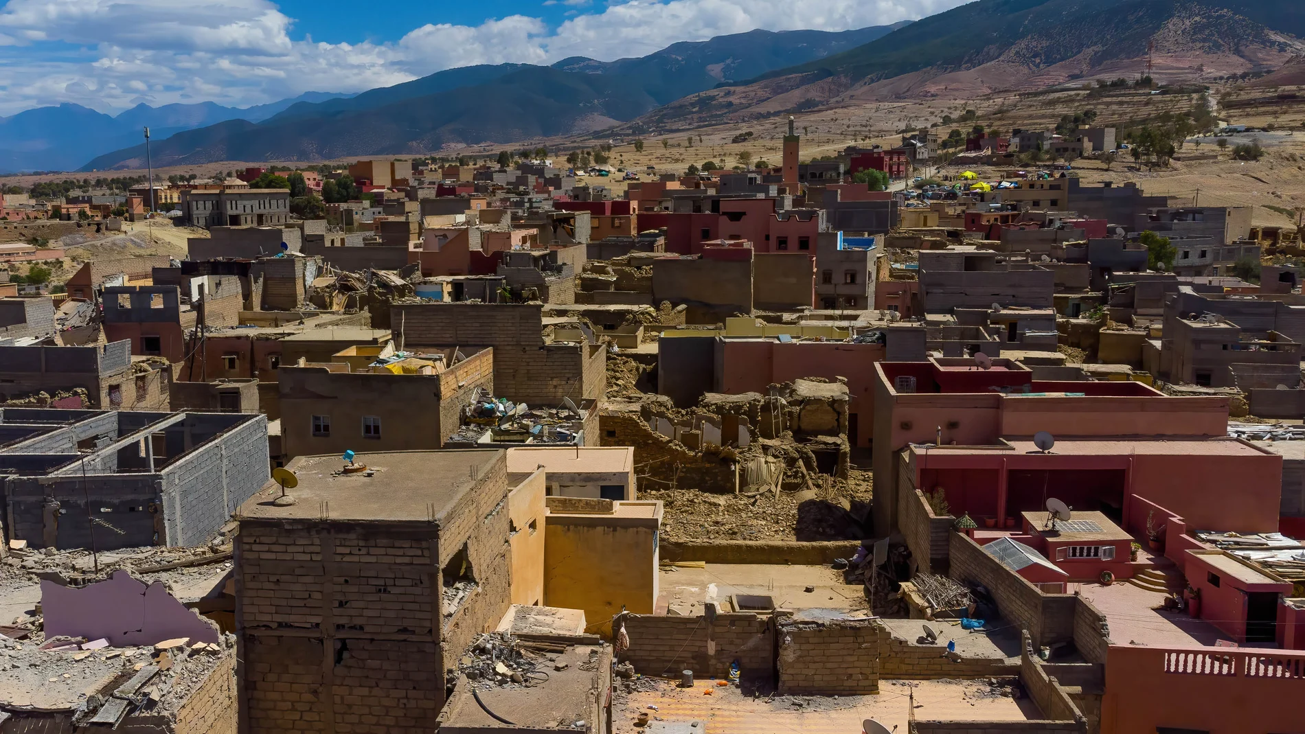 10 September 2023, Morocco, Amizmiz: An aerial view of buildings damaged by a powerful earthquake that hit Morocco late Friday. The death toll in the earthquake rose to 2122 people as rescuers in the country raced against time in search for potential survivors in a challenging mission in remote mountainous areas. Photo: Davide Bonaldo/SOPA Images via ZUMA Press Wire/dpa Davide Bonaldo/Sopa Images Via Z / Dpa 10/09/2023 ONLY FOR USE IN SPAIN