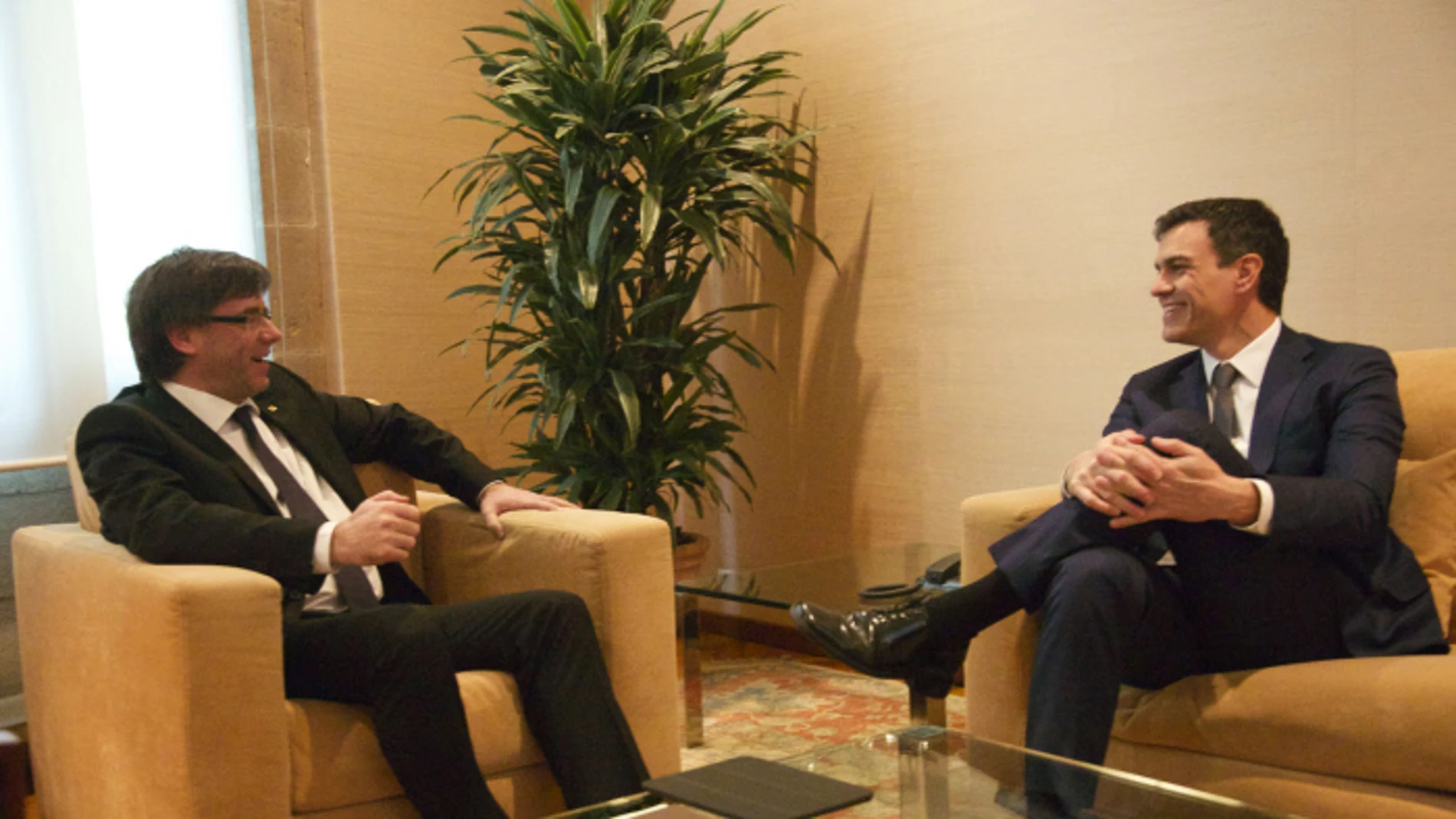 Carles Puigdemont y Pedro Sánchez