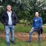 Visita de los representantes de la Mesa del Castaño al centro de formación e investigación de Silberberg