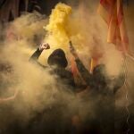 Manifestantes independentistas protestan durante la Diada en Barcelona.