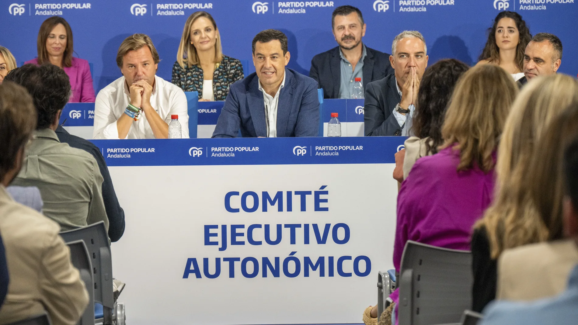 presidente del Partido Popular de Andalucía, Juanma Moreno, interviene en el Comité Ejecutivo Autonómico del partido que se celebra este sábado en Granada.