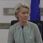 Von der Leyen presenta un plan de acción que prevé acelerar las deportaciones de migrantes