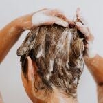 Secretos para un cabello saludable: ¿Qué requiere en realidad?