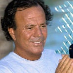 Julio Iglesias con su hijo Enrique