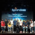 Foto de familia tras la presentación de la Liga Endesa 2023-2024
