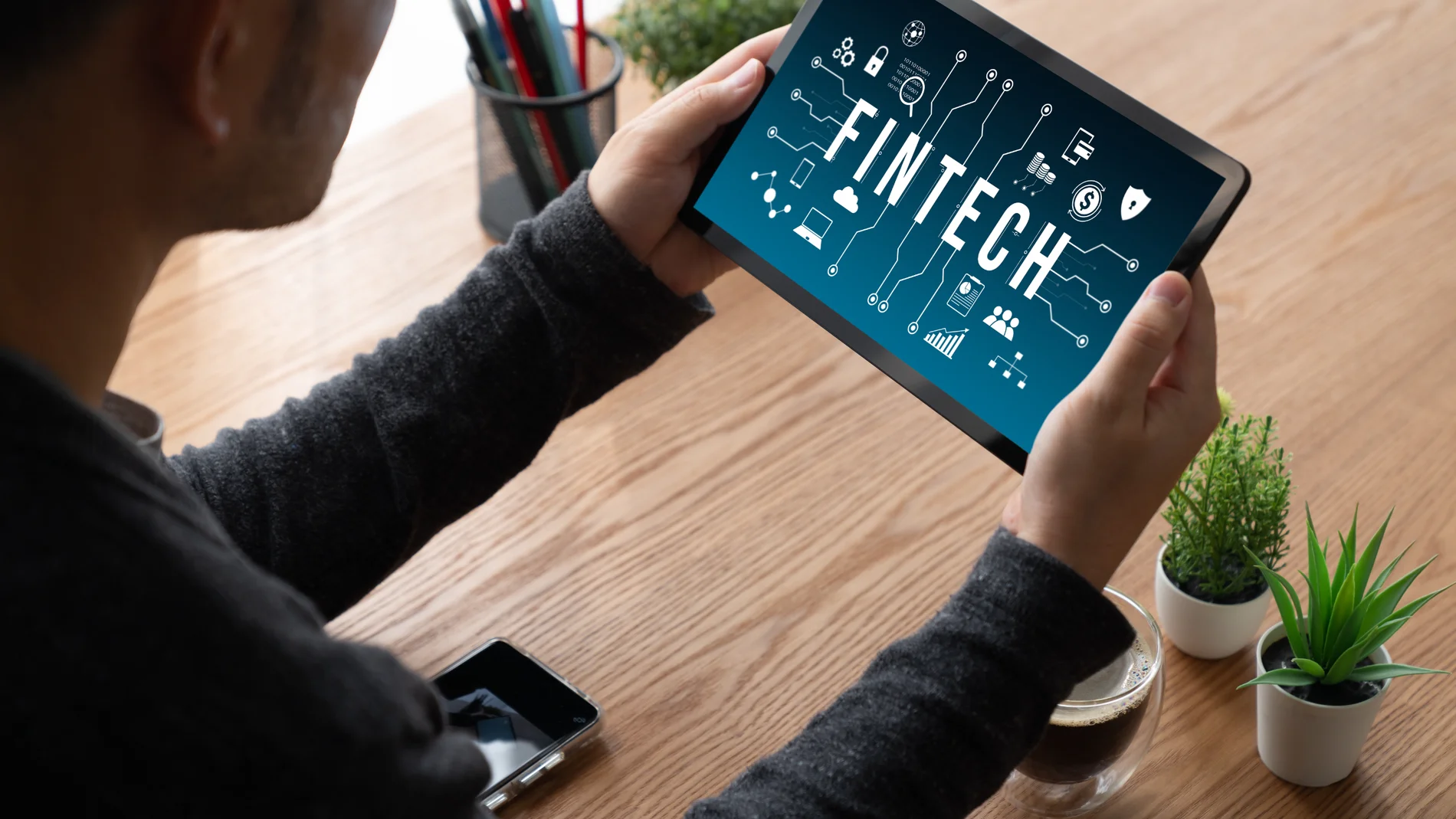 IBM lanza un #RetoCTA para colaborar con tres pymes Fintech que aporten soluciones innovadoras al sector